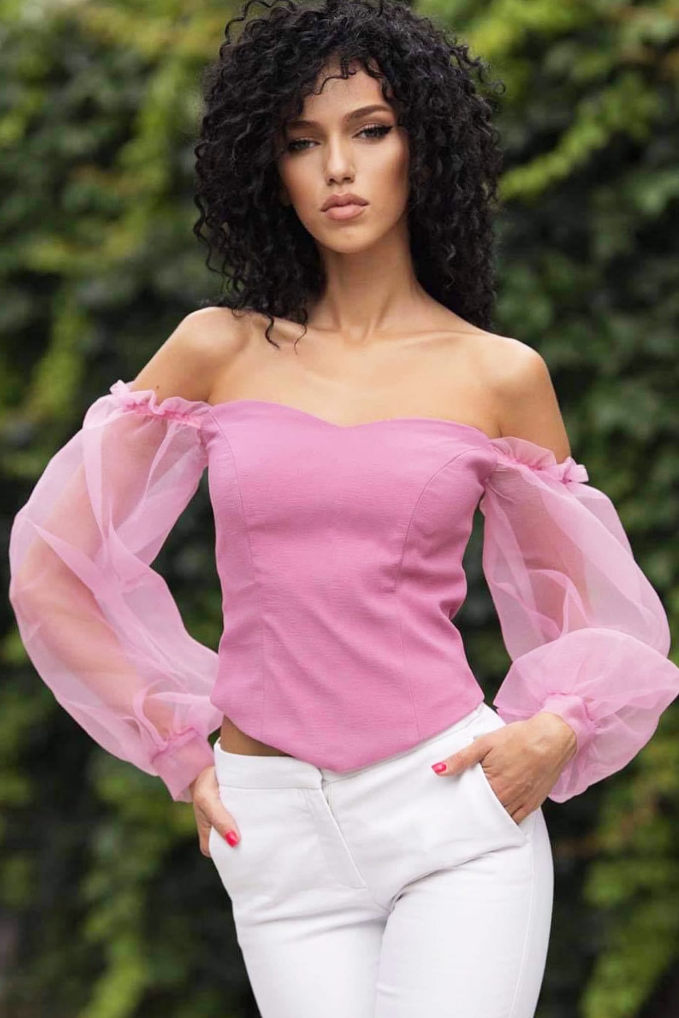 deliver Credential Similar Bluza roz, cu decolteu pe umeri, ISABEL - Casa de moda Vigo
